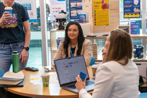 QUT-WomenofCisco-058